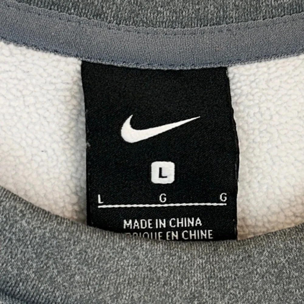 Nike Just Do It Sweatshirt Womens Large Grey Crewneck Fleece Lined Sweatshirt